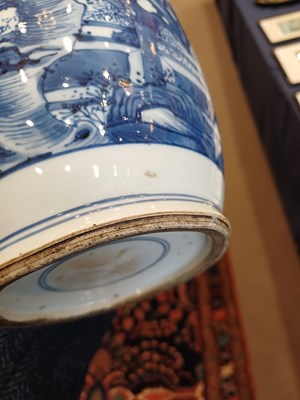 Lot 7 - A Chinese Porcelain Rouleau Vase, Kangxi,...
