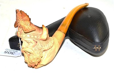 Lot 305 - A meerschaum pipe in fitted case