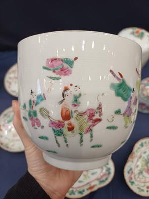 Lot 51 - A Pair of Chinese Porcelain Jars and Covers,...