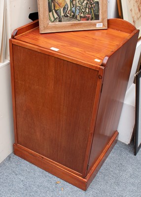 Lot 1327 - A Mahogany Collectors Cabinet, the cupboard...