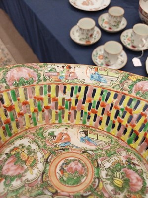 Lot 44 - A Cantonese Porcelain Basket, late 19th...