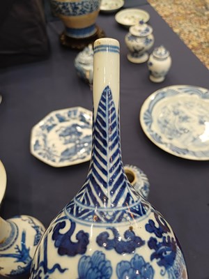 Lot 8 - A Chinese Porcelain Octagonal Plate, Kangxi,...