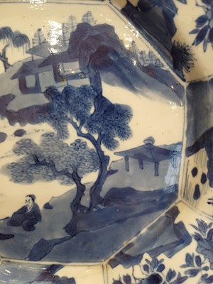 Lot 8 - A Chinese Porcelain Octagonal Plate, Kangxi,...