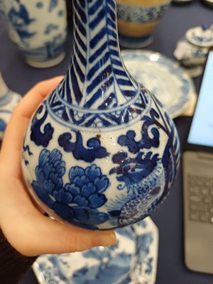 Lot 8 - A Chinese Porcelain Octagonal Plate, Kangxi,...