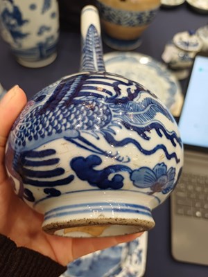 Lot 8 - A Chinese Porcelain Octagonal Plate, Kangxi,...