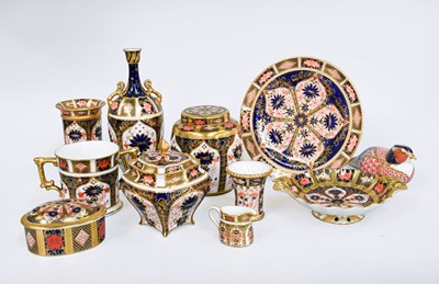 Lot 146 - A Collection of Royal Crown Derby Imari...