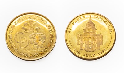 Lot 318 - A 9 Carat Gold Medallion, by Museum Galleries,...