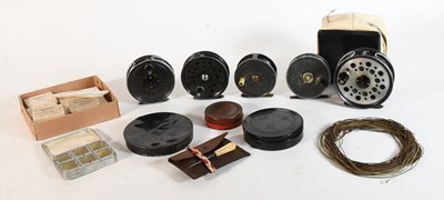 Lot 3196 - Assorted Fishing Items