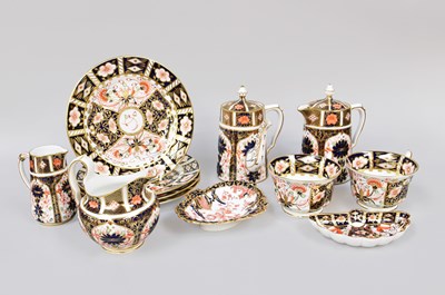 Lot 131 - A Quantity of Royal Crown Derby Imari...