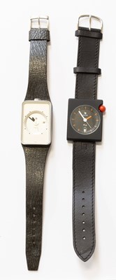Lot 365 - An Electronic Lip Calendar Centre Seconds...