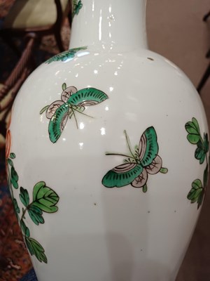 Lot 49 - A Pair of Chinese Porcelain Vases, 19th...