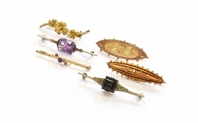 Lot 384 - A Small Quantity of Jewellery, comprising of a...