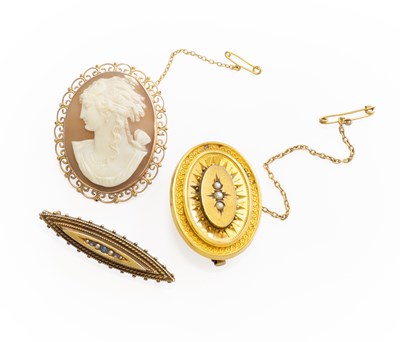 Lot 346 - A Cameo Brooch, stamped '9CT, measures 4.8cm...