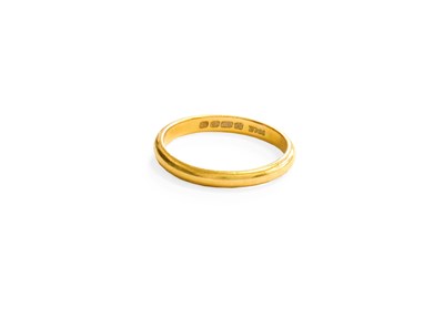 Lot 320 - A 22 Carat Gold Band Ring, finger size R