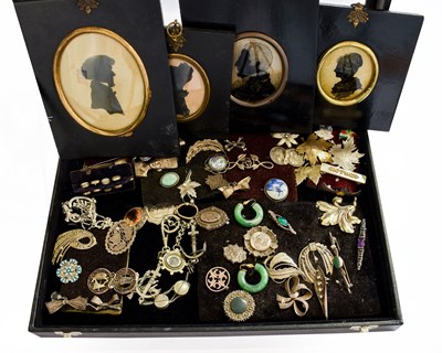 Lot 421 - A Quantity of Jewellery, comprising of...