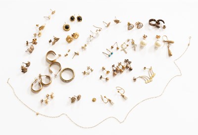 Lot 292 - A Quantity of Jewellery, comprising of...