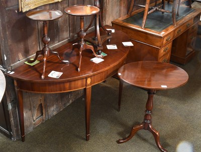 Lot 1314 - An Edwardian Mahogany Oval Wine Table, with...