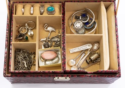 Lot 414 - A Quantity of Silver and White Metal...