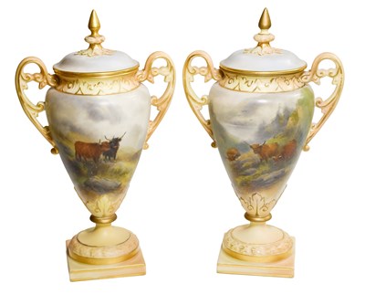 Lot 98 - A Pair of Grainger & Co. Worcester Porcelain...