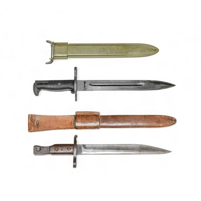 Lot 319 - A First World War Canadian Ross Mk.II Rifle...