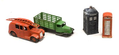 Lot 3363 - Dinky (Pre-War) 25k Fire Engine