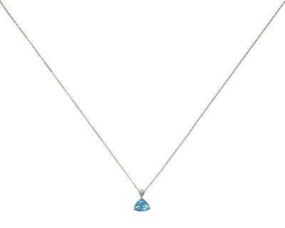 Lot 2315 - An Aquamarine and Diamond Necklace the...