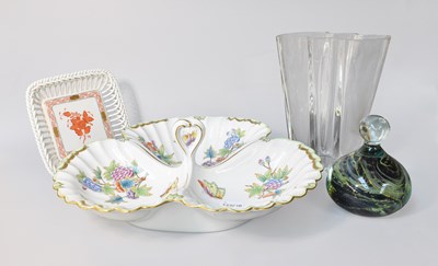 Lot 273 - Herend Trefoil Hors D'oeuvres Dish in Queen...