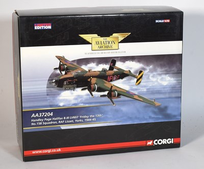 Lot 3425 - Corgi Aviation Archive 1:72 Scale AA37204 Handley Page Halifax