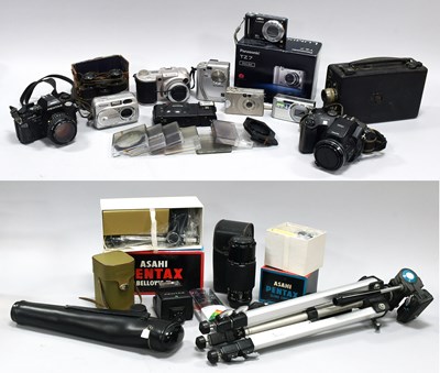 Lot 161 - Various Cameras