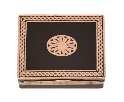 Lot A Louis XVI Gold and Tortoiseshell Boîte-à-Mouches