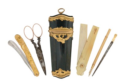 Lot A George II or George III Gold-Mounted Bloodstone Necessaire