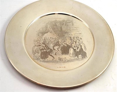 Lot 114 - A boxed silver commemorative plate ";Pickwick"; and certificate