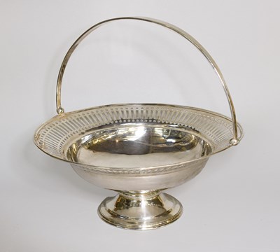 Lot 146 - A George V Silver Basket, by Herbert Edward...