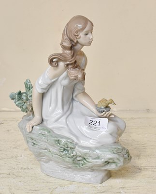 Lot 221 - A Lladro Porcelain Figure of Girl "The Muse",...
