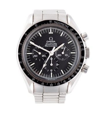 Lot 2184 - Omega: A Stainless Steel Chronograph...