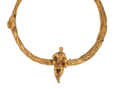 Lot 2054 - A Gilt Bronze Collar, by Igor Mitoraj of rigid...