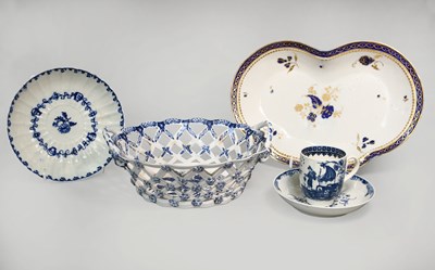 Lot 108 - A Worcester Porcelain Saucer, circa 1760,...