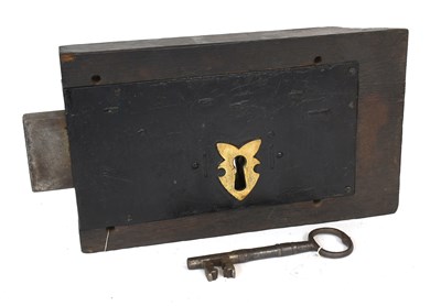 Lot 145 - An Oak-Cased Plate Lock, brass bridge ward,...