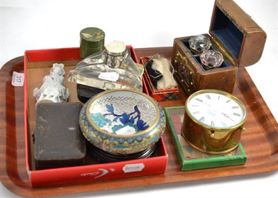 Lot 317 - A quantity of collectors' items including two pairs of apothecary scales, two cased scent...