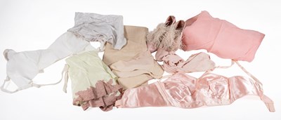 Lot 2185 - Early 20th Century Lingerie and Night Wear...