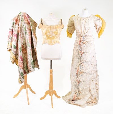 Lot 2260 - 19th Century Ladies Costume comprising a part...