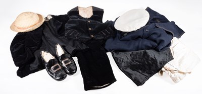 Lot 2180 - Early 20th Century Childrens Clothing...
