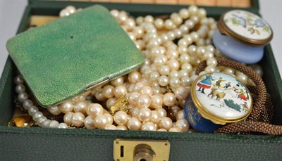 Lot 367 - Jewellery box containing simulated pearls and other costume jewellery, enamel boxes, shagreen...