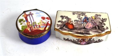 Lot 381 - A circular enamel box decorated with two figures in ruins and another with courting couple