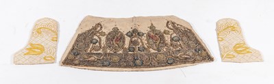 Lot 2049 - 17th Century Cream Leather Gauntlet Band...