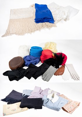 Lot 2090 - 20th Century Costume Accessories comprising...