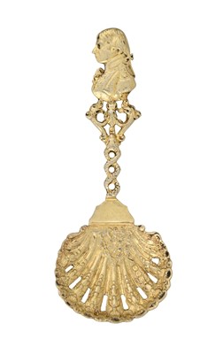 Lot 38 - An Edward VII Silver-Gilt Caddy-Spoon, by...