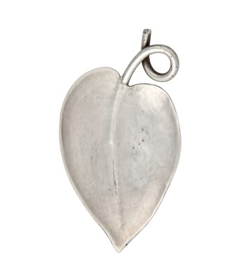 Lot 63 - An Elizabeth II Silver Caddy-Spoon, by Guild...