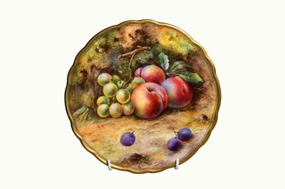Lot 132 - A Royal Worcester Porcelain Plate, 1923, by...