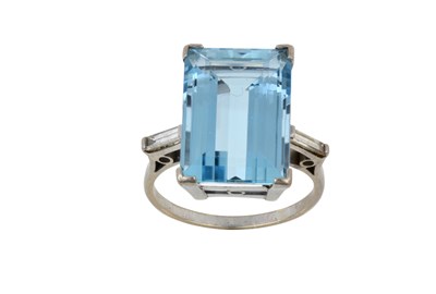 Lot 2119 - An Aquamarine Ring the rectangular step cut...